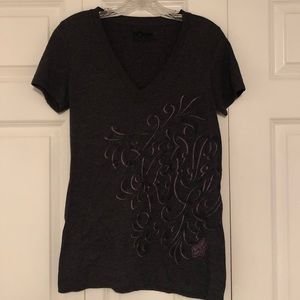 Heather grey fox tee v-neck with black and purple